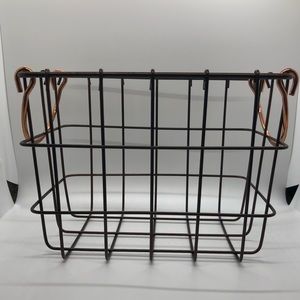 Wire basket